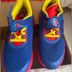 New Marvel super hero - adidas kids size 1 1/2